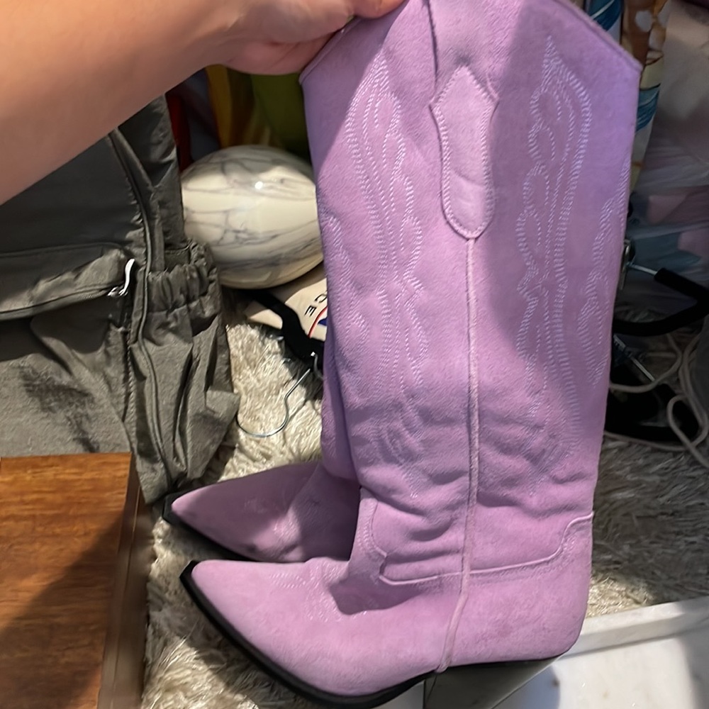 Fiona Boot in Wisteria - Picture 10 of 14